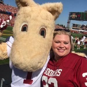 Meet your Posher, Angie